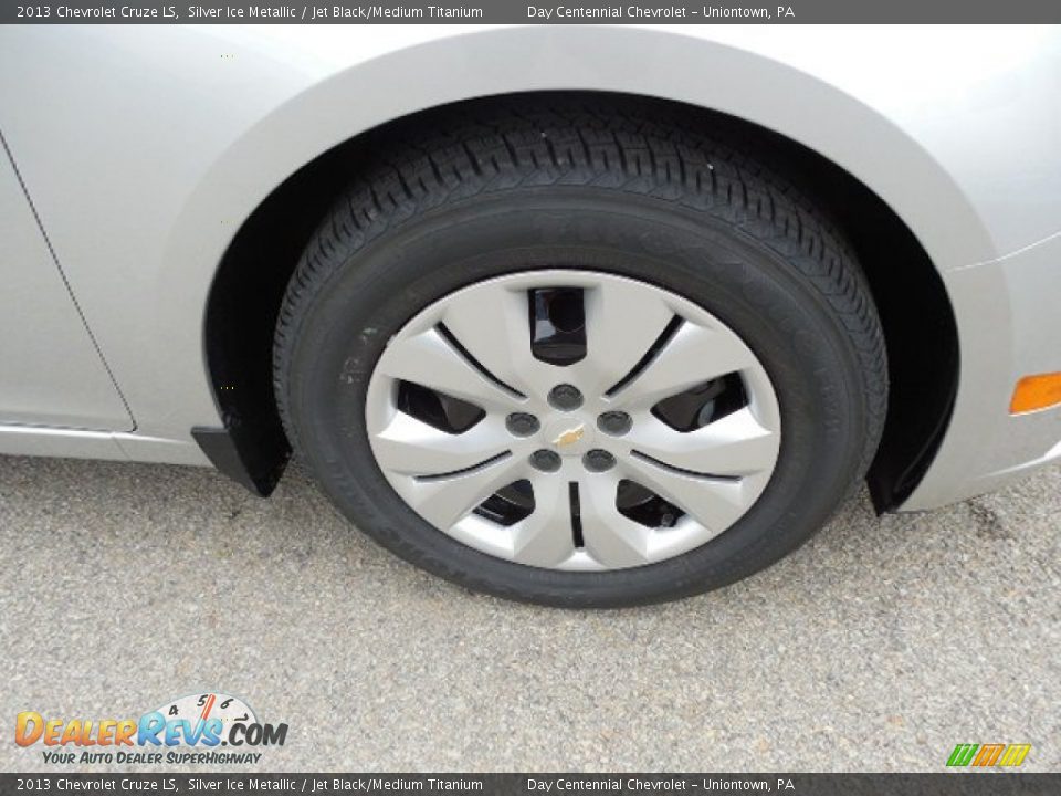 2013 Chevrolet Cruze LS Silver Ice Metallic / Jet Black/Medium Titanium Photo #9