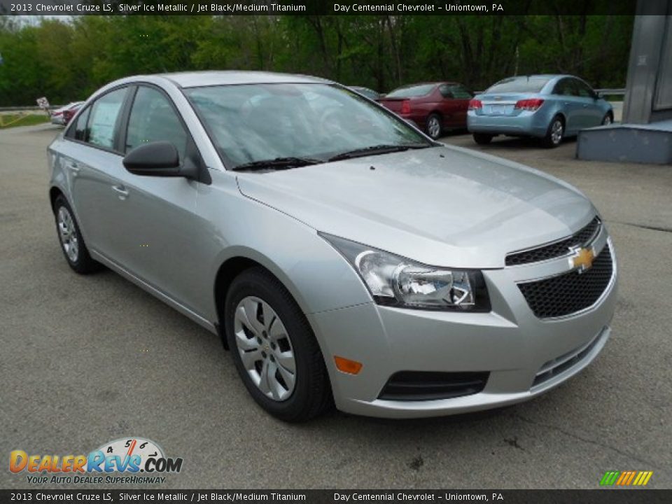 2013 Chevrolet Cruze LS Silver Ice Metallic / Jet Black/Medium Titanium Photo #10