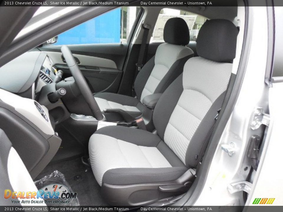 2013 Chevrolet Cruze LS Silver Ice Metallic / Jet Black/Medium Titanium Photo #13