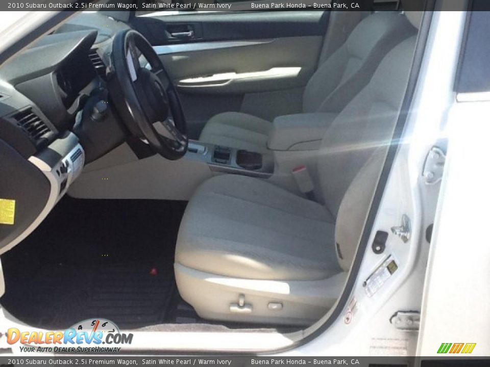 2010 Subaru Outback 2.5i Premium Wagon Satin White Pearl / Warm Ivory Photo #7