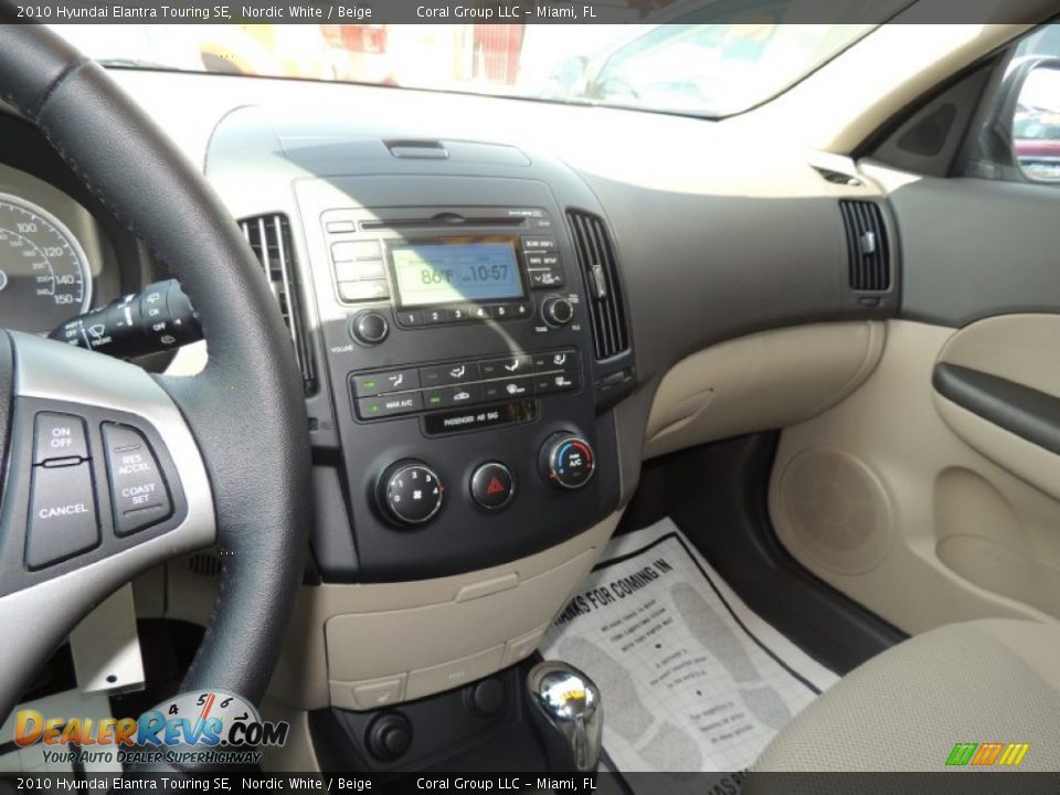 2010 Hyundai Elantra Touring SE Nordic White / Beige Photo #13