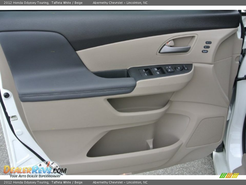 2012 Honda Odyssey Touring Taffeta White / Beige Photo #9