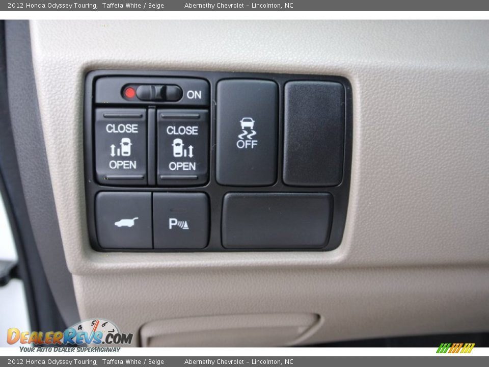 2012 Honda Odyssey Touring Taffeta White / Beige Photo #11