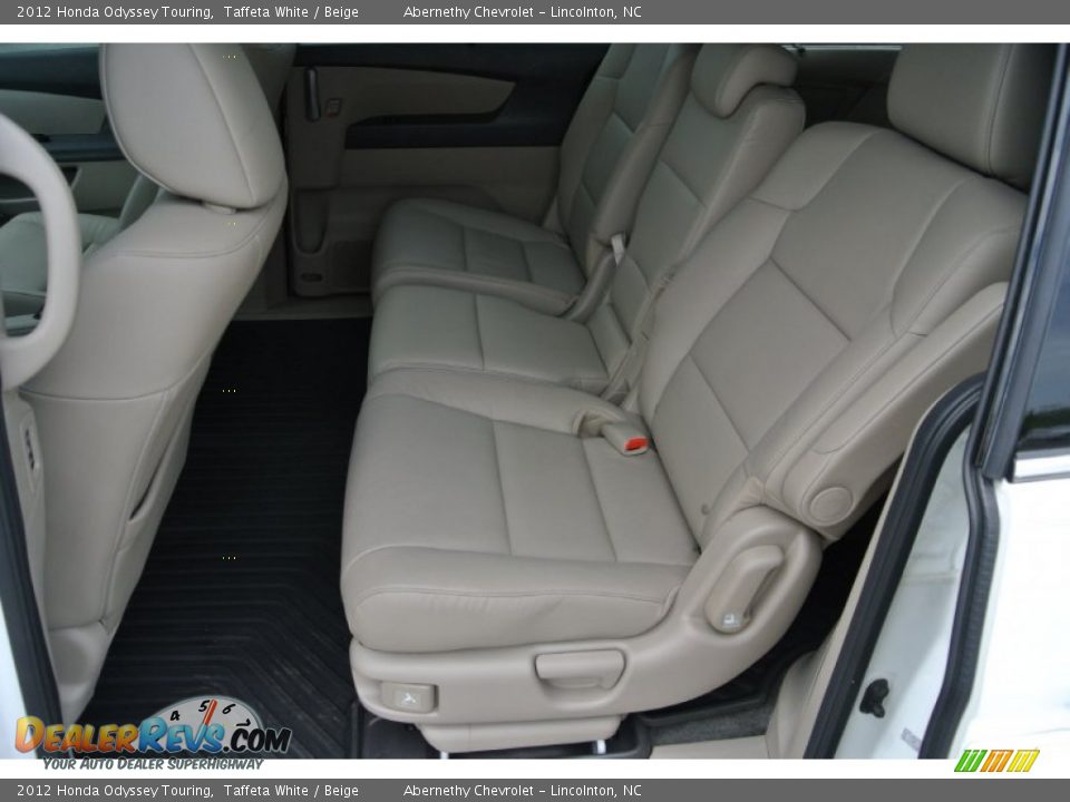 2012 Honda Odyssey Touring Taffeta White / Beige Photo #18