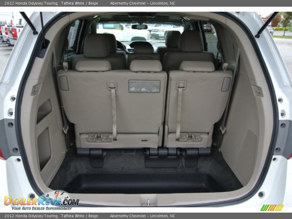 2012 Honda Odyssey Touring Taffeta White / Beige Photo #20