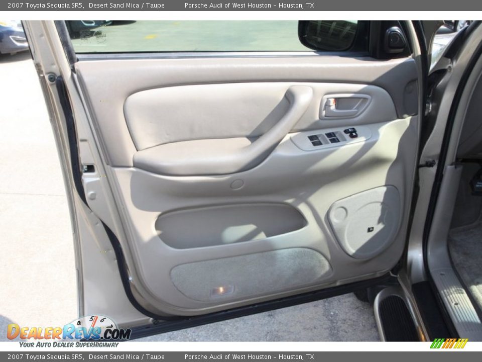2007 Toyota Sequoia SR5 Desert Sand Mica / Taupe Photo #14