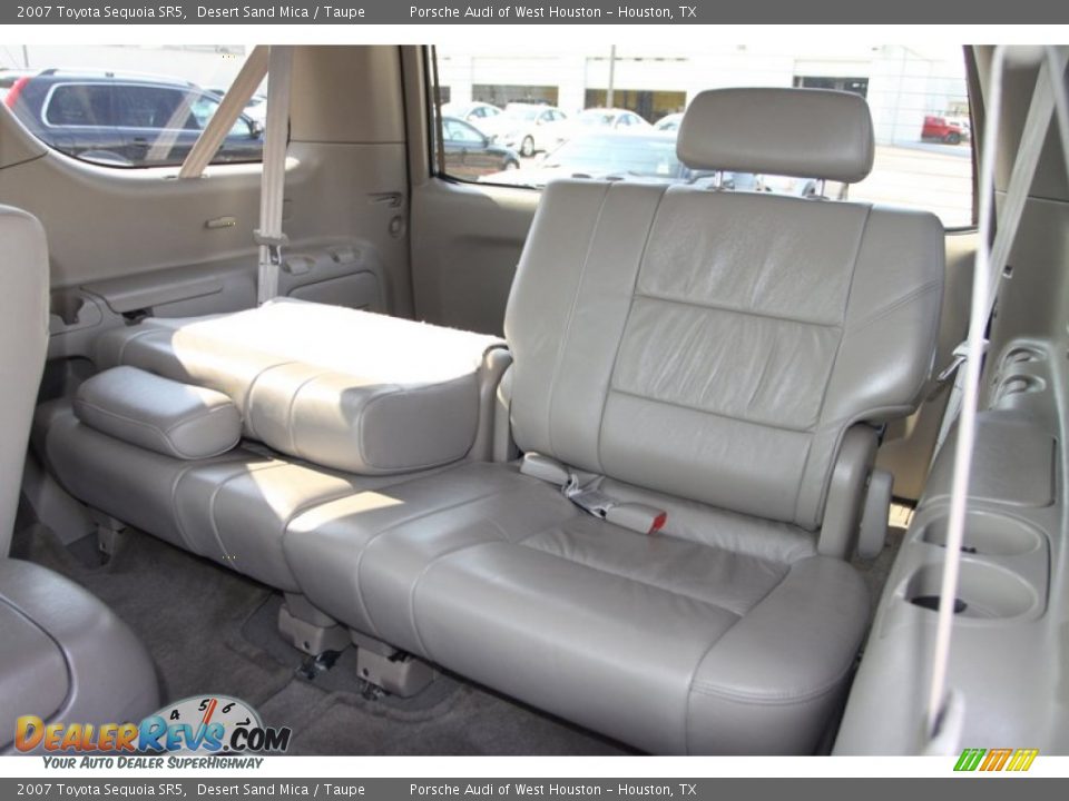 2007 Toyota Sequoia SR5 Desert Sand Mica / Taupe Photo #19