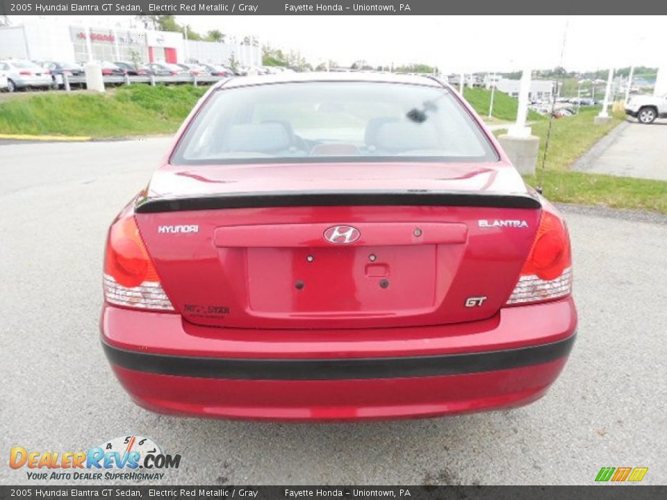 2005 Hyundai Elantra GT Sedan Electric Red Metallic / Gray Photo #3