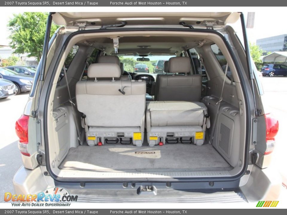 2007 Toyota Sequoia SR5 Desert Sand Mica / Taupe Photo #24