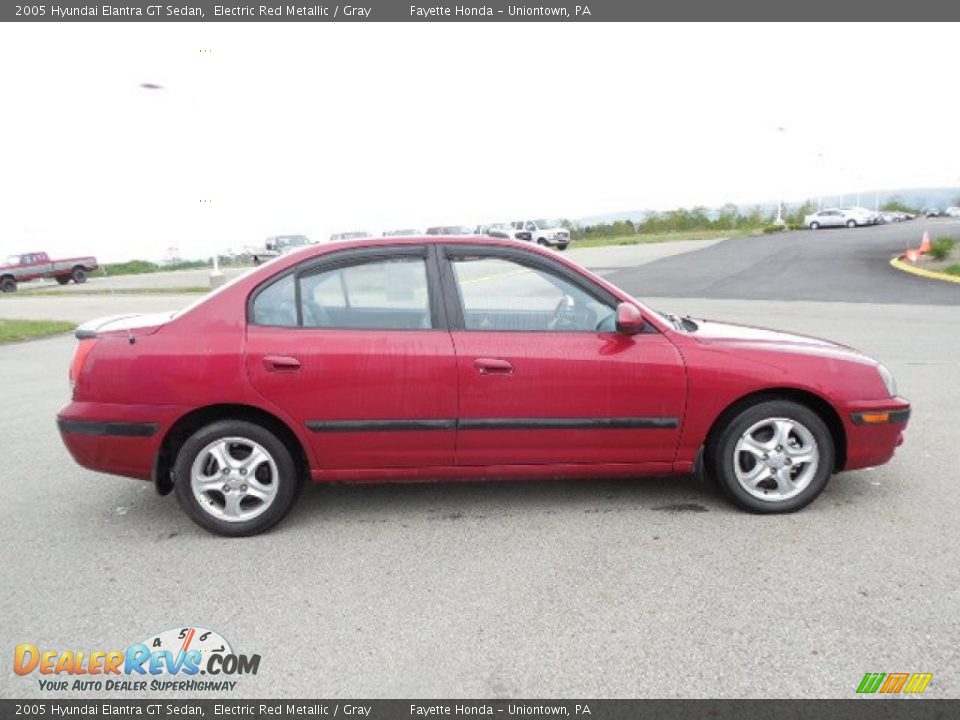 2005 Hyundai Elantra GT Sedan Electric Red Metallic / Gray Photo #4
