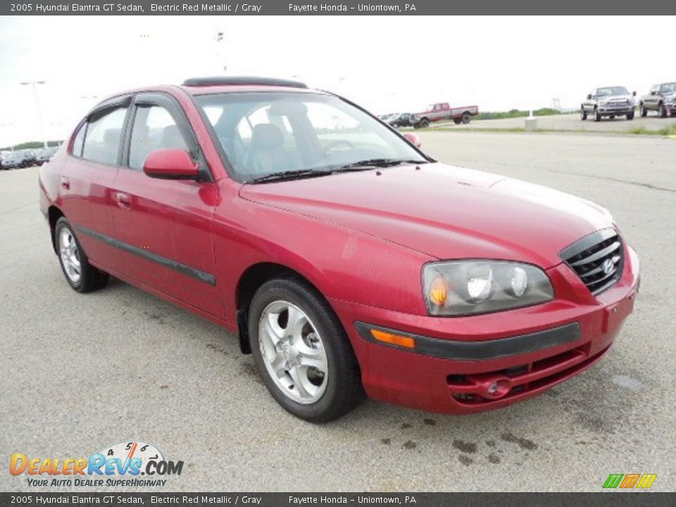 2005 Hyundai Elantra GT Sedan Electric Red Metallic / Gray Photo #5