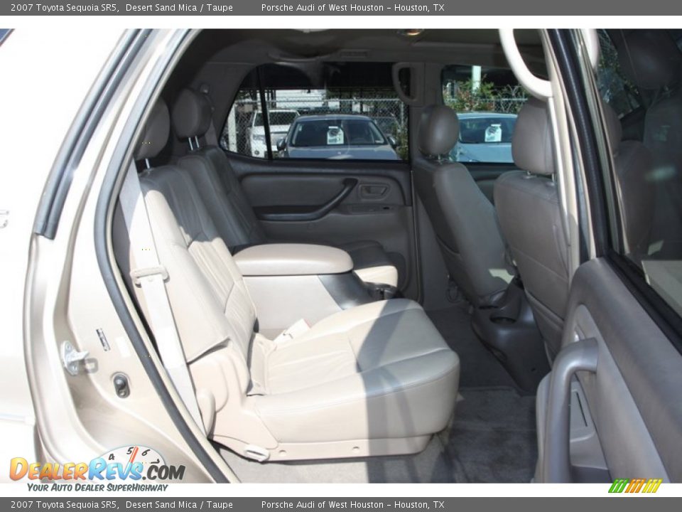 2007 Toyota Sequoia SR5 Desert Sand Mica / Taupe Photo #27