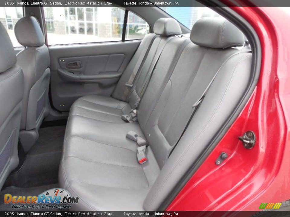 2005 Hyundai Elantra GT Sedan Electric Red Metallic / Gray Photo #8