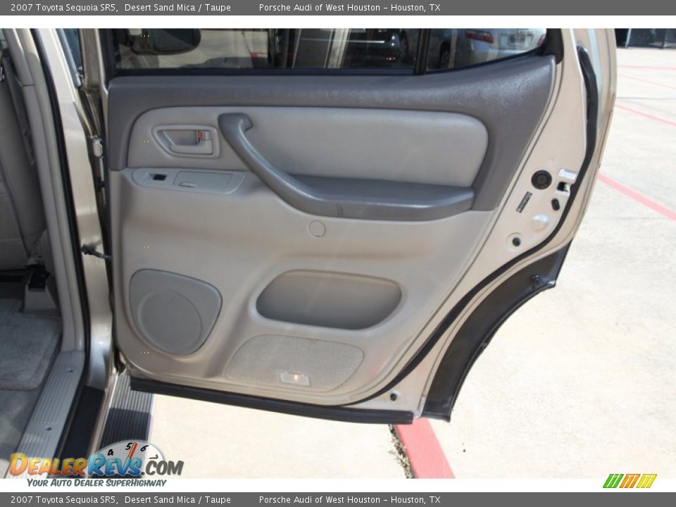 2007 Toyota Sequoia SR5 Desert Sand Mica / Taupe Photo #29