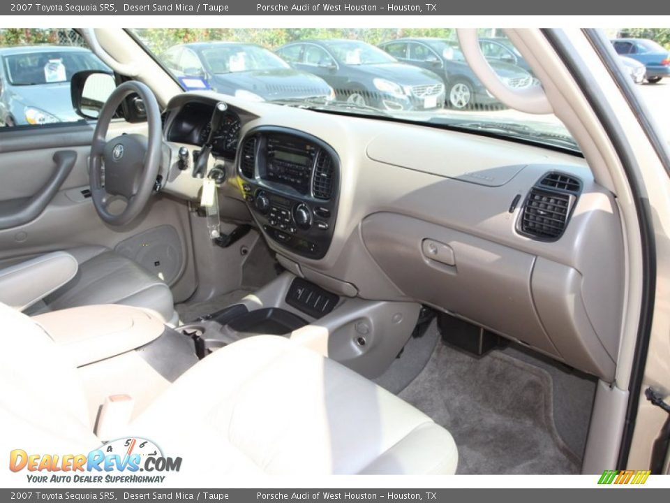 2007 Toyota Sequoia SR5 Desert Sand Mica / Taupe Photo #31