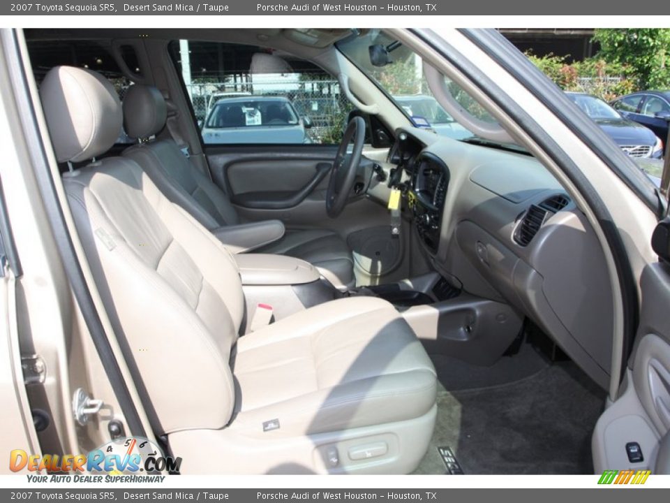 2007 Toyota Sequoia SR5 Desert Sand Mica / Taupe Photo #32