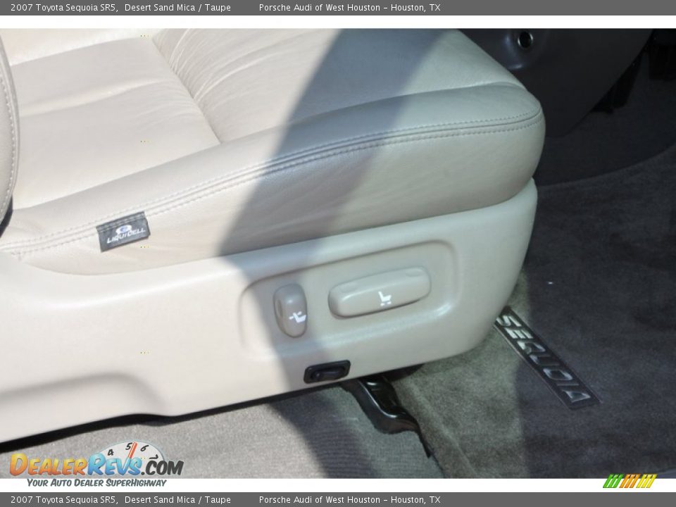 2007 Toyota Sequoia SR5 Desert Sand Mica / Taupe Photo #33