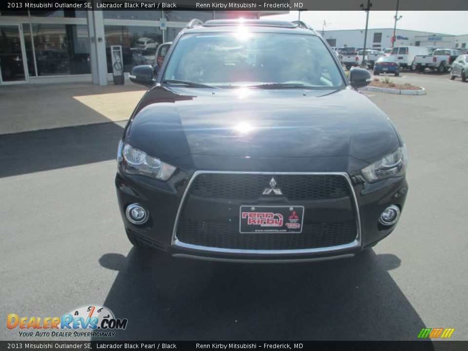 2013 Mitsubishi Outlander SE Labrador Black Pearl / Black Photo #2