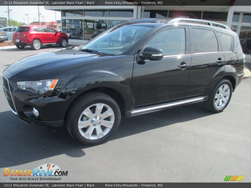 2013 Mitsubishi Outlander SE Labrador Black Pearl / Black Photo #3