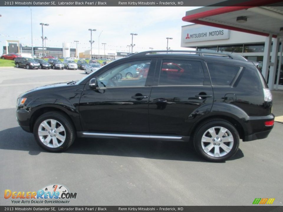 2013 Mitsubishi Outlander SE Labrador Black Pearl / Black Photo #4