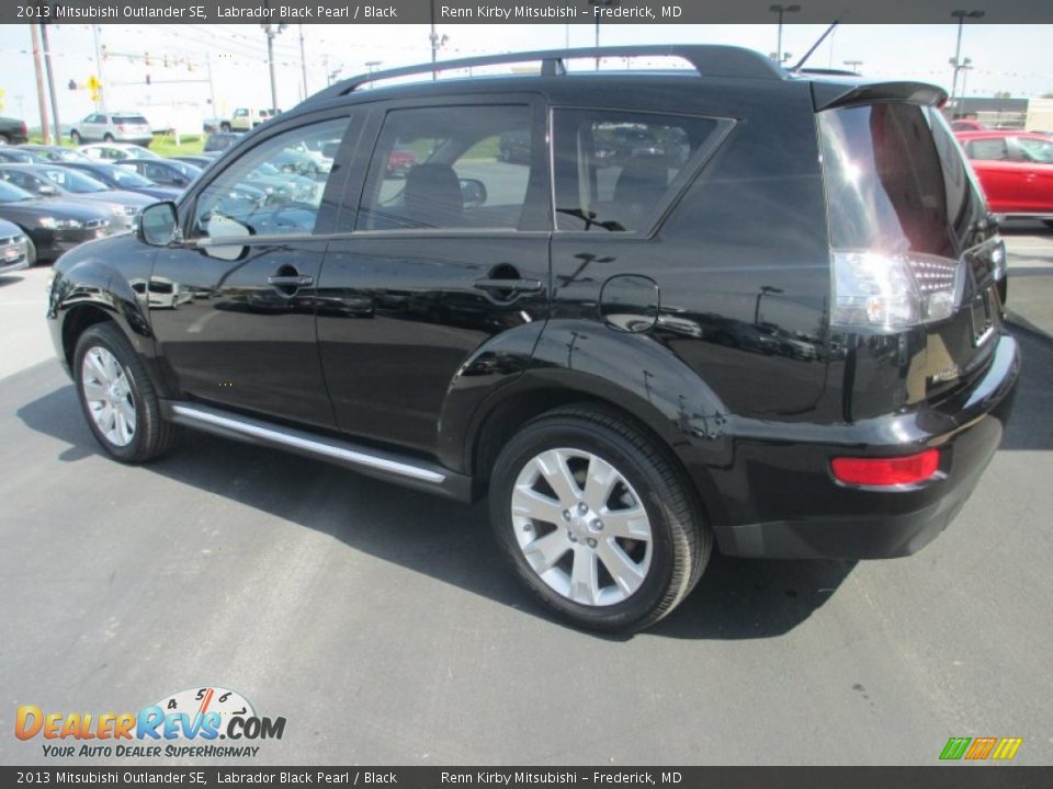 2013 Mitsubishi Outlander SE Labrador Black Pearl / Black Photo #5