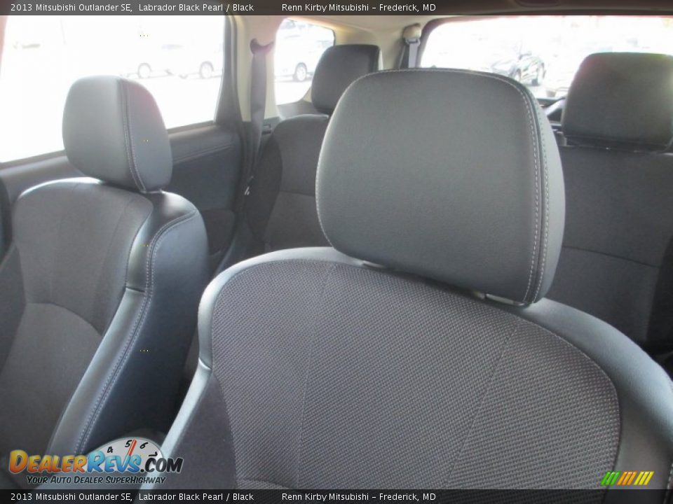 2013 Mitsubishi Outlander SE Labrador Black Pearl / Black Photo #11