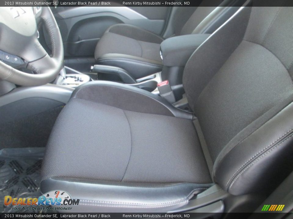 2013 Mitsubishi Outlander SE Labrador Black Pearl / Black Photo #13