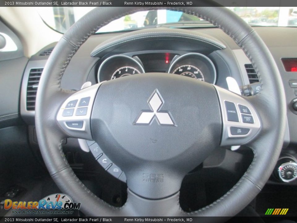 2013 Mitsubishi Outlander SE Labrador Black Pearl / Black Photo #23