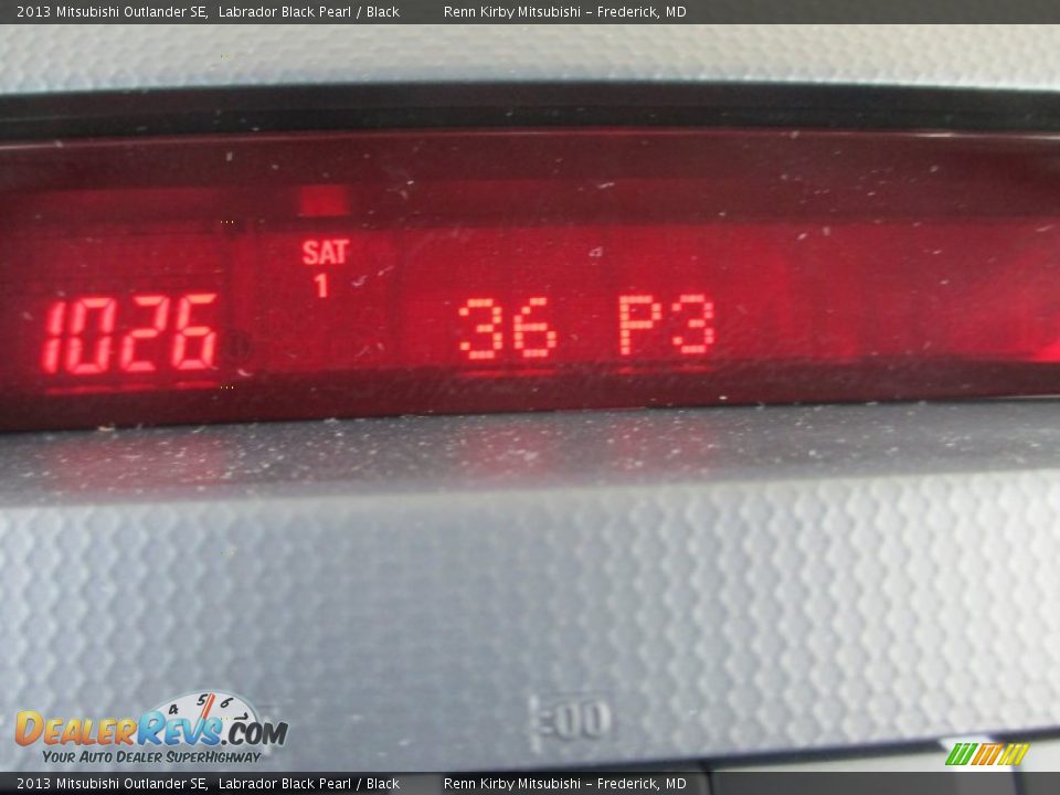2013 Mitsubishi Outlander SE Labrador Black Pearl / Black Photo #25