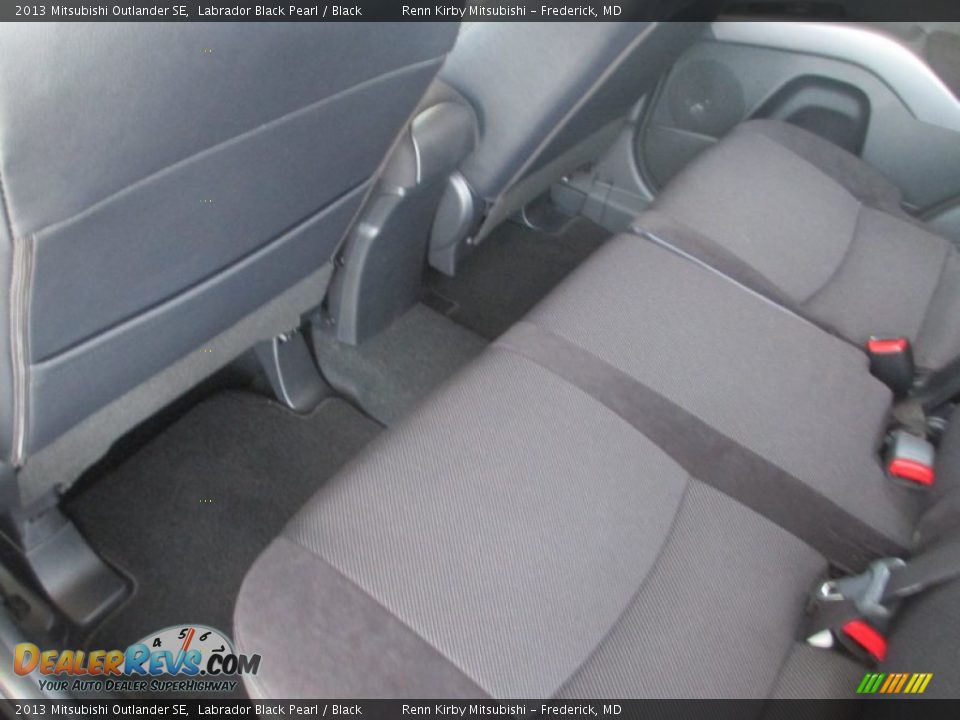 2013 Mitsubishi Outlander SE Labrador Black Pearl / Black Photo #30