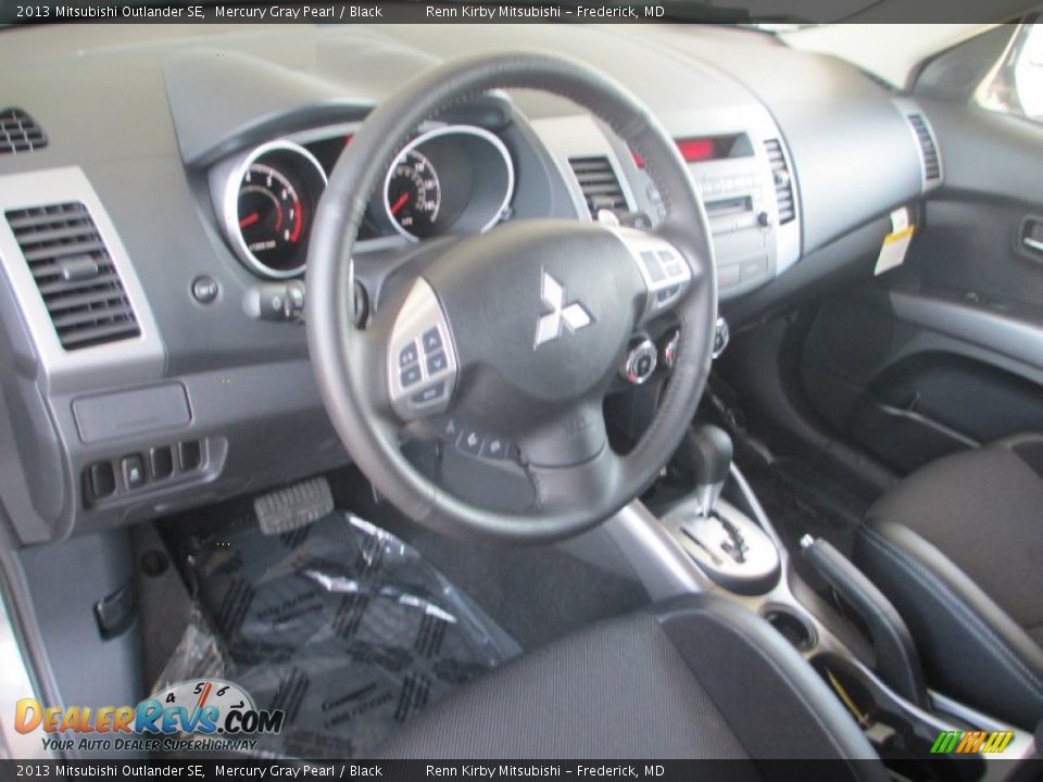 2013 Mitsubishi Outlander SE Mercury Gray Pearl / Black Photo #10