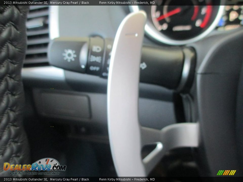 2013 Mitsubishi Outlander SE Mercury Gray Pearl / Black Photo #12