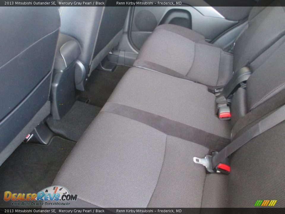 2013 Mitsubishi Outlander SE Mercury Gray Pearl / Black Photo #20