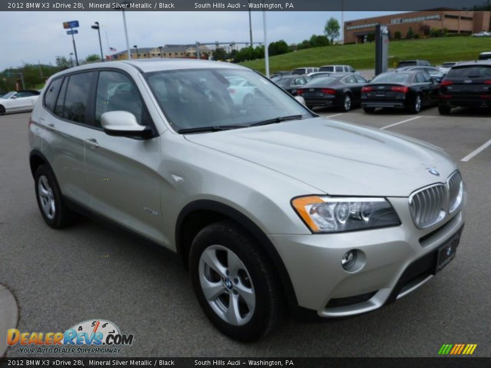 Front 3/4 View of 2012 BMW X3 xDrive 28i Photo #7