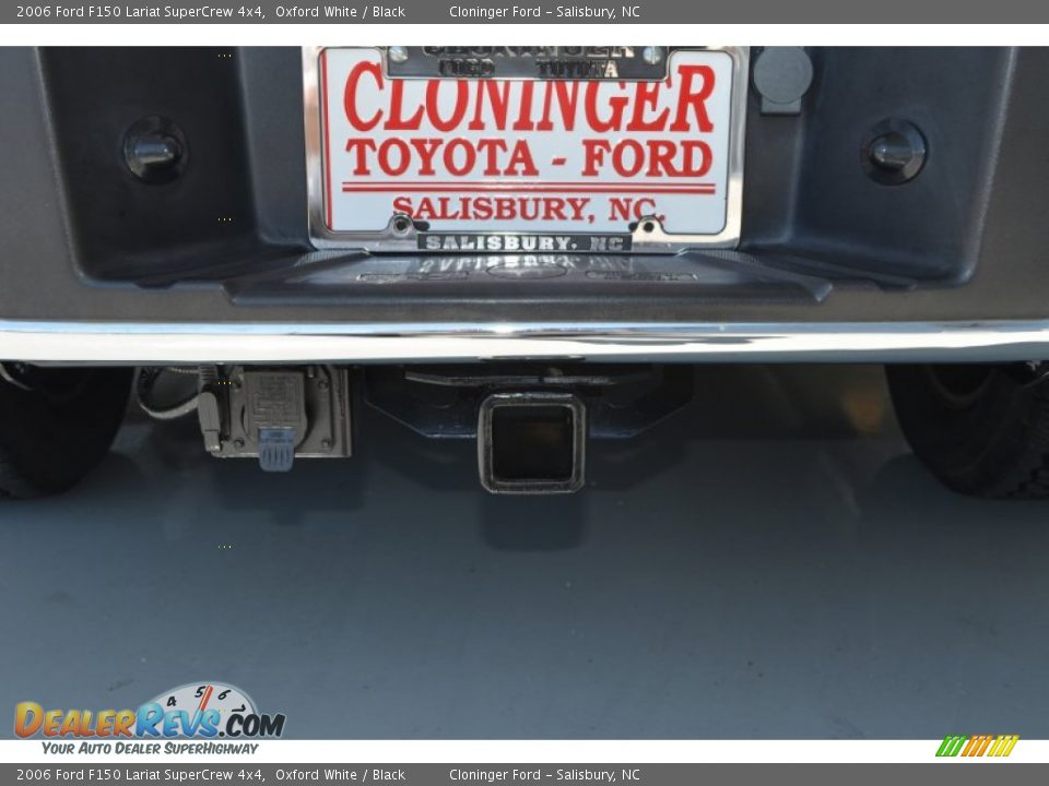 2006 Ford F150 Lariat SuperCrew 4x4 Oxford White / Black Photo #17