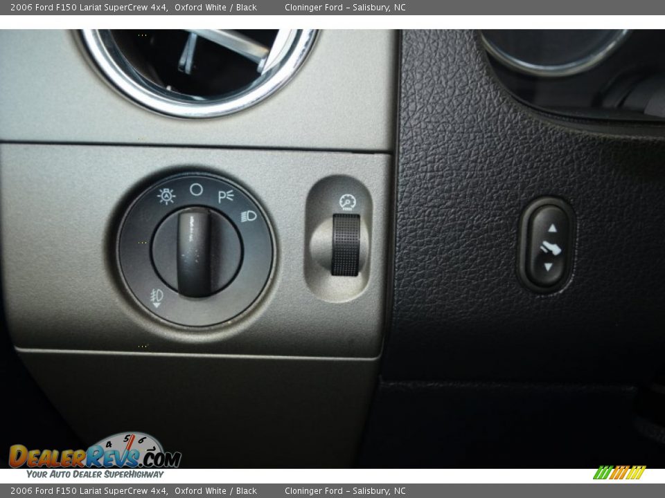 2006 Ford F150 Lariat SuperCrew 4x4 Oxford White / Black Photo #22