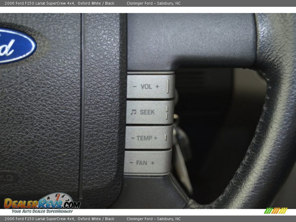 2006 Ford F150 Lariat SuperCrew 4x4 Oxford White / Black Photo #24