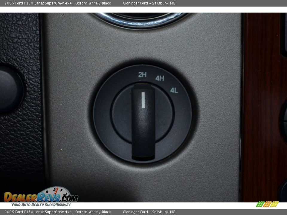 2006 Ford F150 Lariat SuperCrew 4x4 Oxford White / Black Photo #26