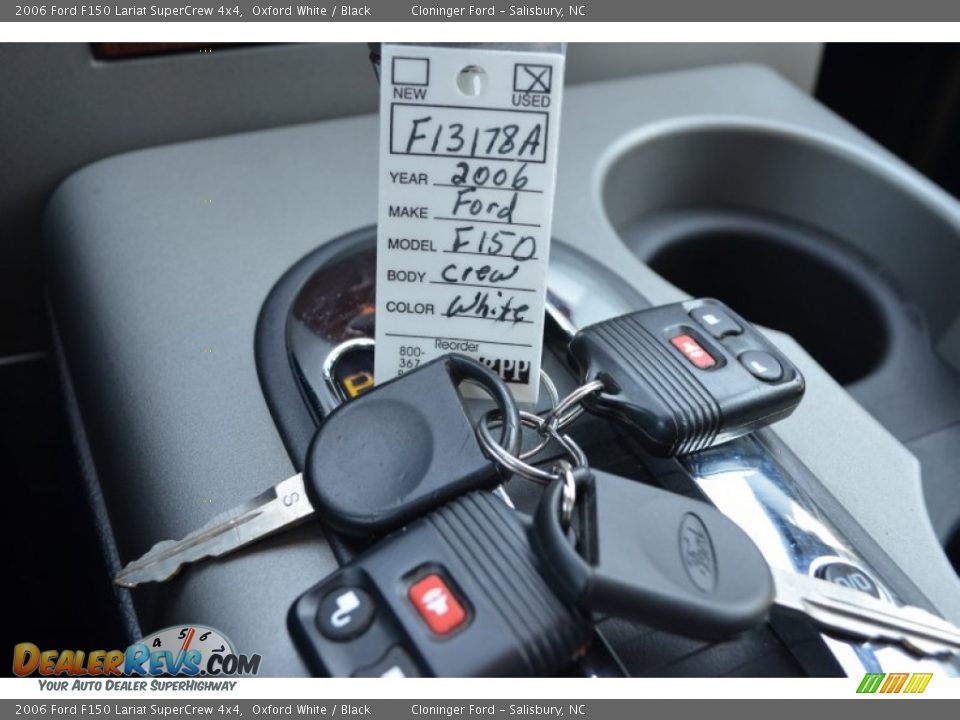 2006 Ford F150 Lariat SuperCrew 4x4 Oxford White / Black Photo #32