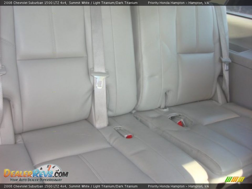 2008 Chevrolet Suburban 1500 LTZ 4x4 Summit White / Light Titanium/Dark Titanium Photo #16