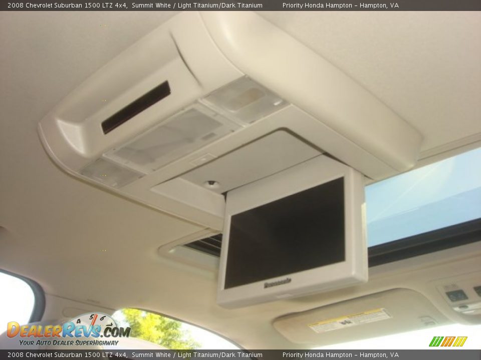 2008 Chevrolet Suburban 1500 LTZ 4x4 Summit White / Light Titanium/Dark Titanium Photo #17
