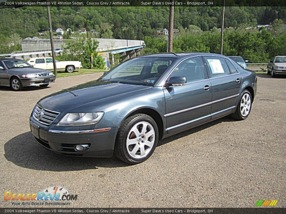 2004 Volkswagen Phaeton V8 4Motion Sedan Coucou Grey / Anthracite Photo #1