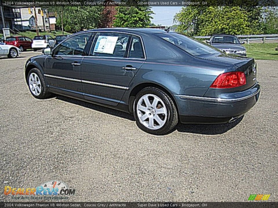 2004 Volkswagen Phaeton V8 4Motion Sedan Coucou Grey / Anthracite Photo #4