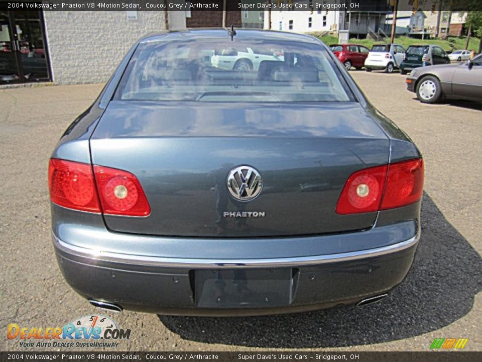 2004 Volkswagen Phaeton V8 4Motion Sedan Coucou Grey / Anthracite Photo #6