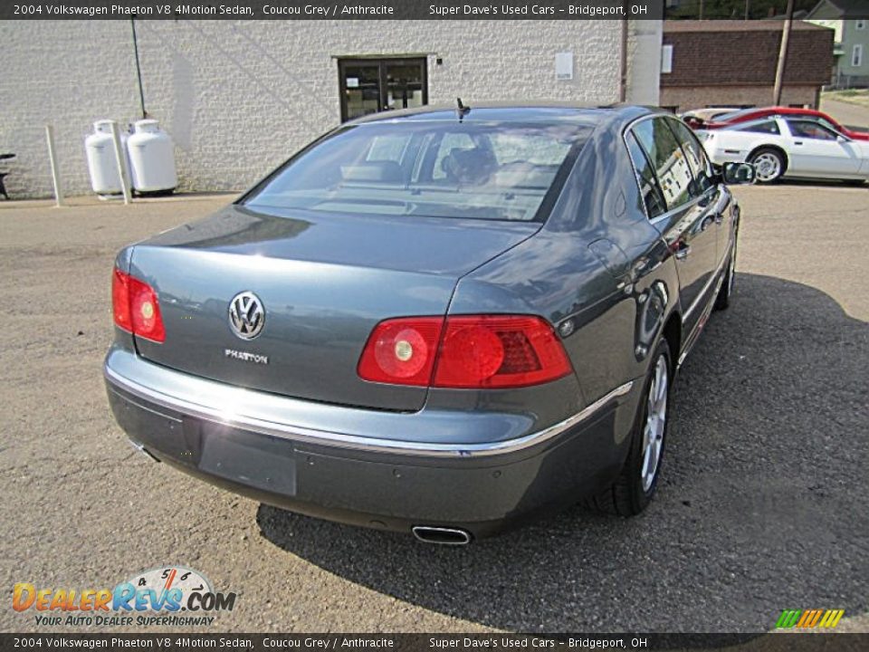 2004 Volkswagen Phaeton V8 4Motion Sedan Coucou Grey / Anthracite Photo #7