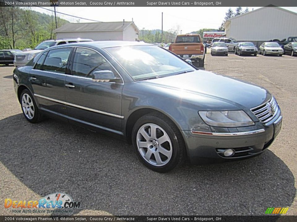 2004 Volkswagen Phaeton V8 4Motion Sedan Coucou Grey / Anthracite Photo #11