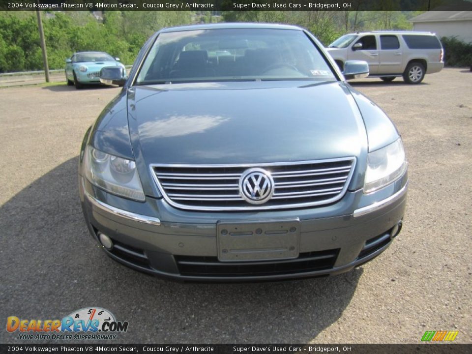 2004 Volkswagen Phaeton V8 4Motion Sedan Coucou Grey / Anthracite Photo #13