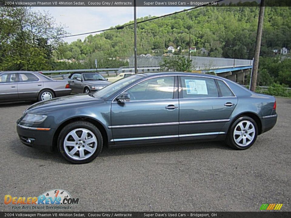 2004 Volkswagen Phaeton V8 4Motion Sedan Coucou Grey / Anthracite Photo #16