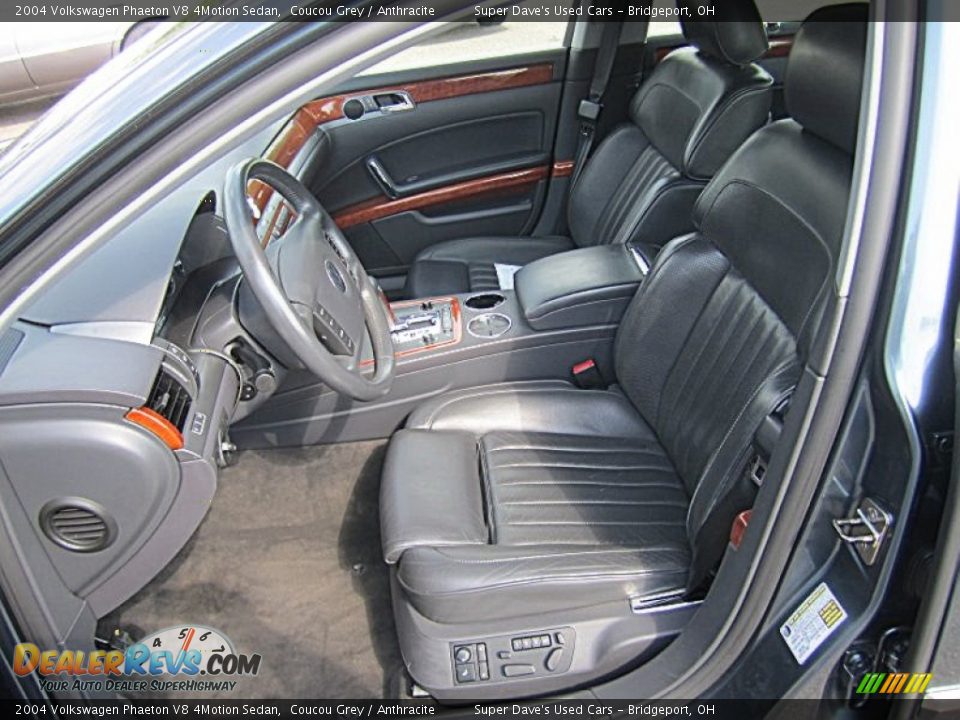 2004 Volkswagen Phaeton V8 4Motion Sedan Coucou Grey / Anthracite Photo #17