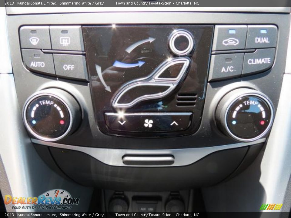 Controls of 2013 Hyundai Sonata Limited Photo #22